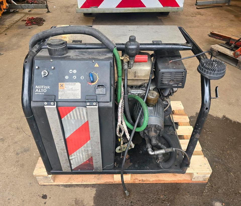 Nilfisk Alto Neptune PE Hochdruckreiniger Heißwasser Dampfstrahler Honda Benzin Motor Kärcher - ماكينة غسيل ضغط عالي: صورة 1 Nilfisk Alto Neptune PE Hochdruckreiniger Heißwasser Dampfstrahler Honda Benzin Motor Kärcher - ماكينة غسيل ضغط عالي: صورة 1