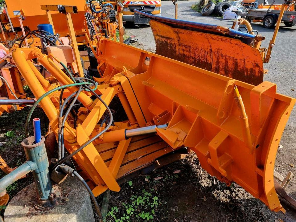 Schmidt CP2 Schneepflug Schneeschild Winterdienst Unimog - كاسحة ثلوج: صورة 2 Schmidt CP2 Schneepflug Schneeschild Winterdienst Unimog - كاسحة ثلوج: صورة 2