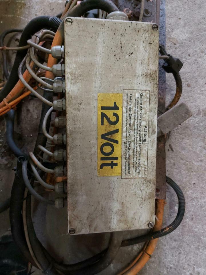 Schmidt Salzstreuer SST DST Hydr. Steuerblock Platine Steuerung - صمام هيدروليكي - سيارة خدمات/ سيارة خاصة: صورة 1 Schmidt Salzstreuer SST DST Hydr. Steuerblock Platine Steuerung - صمام هيدروليكي - سيارة خدمات/ سيارة خاصة: صورة 1