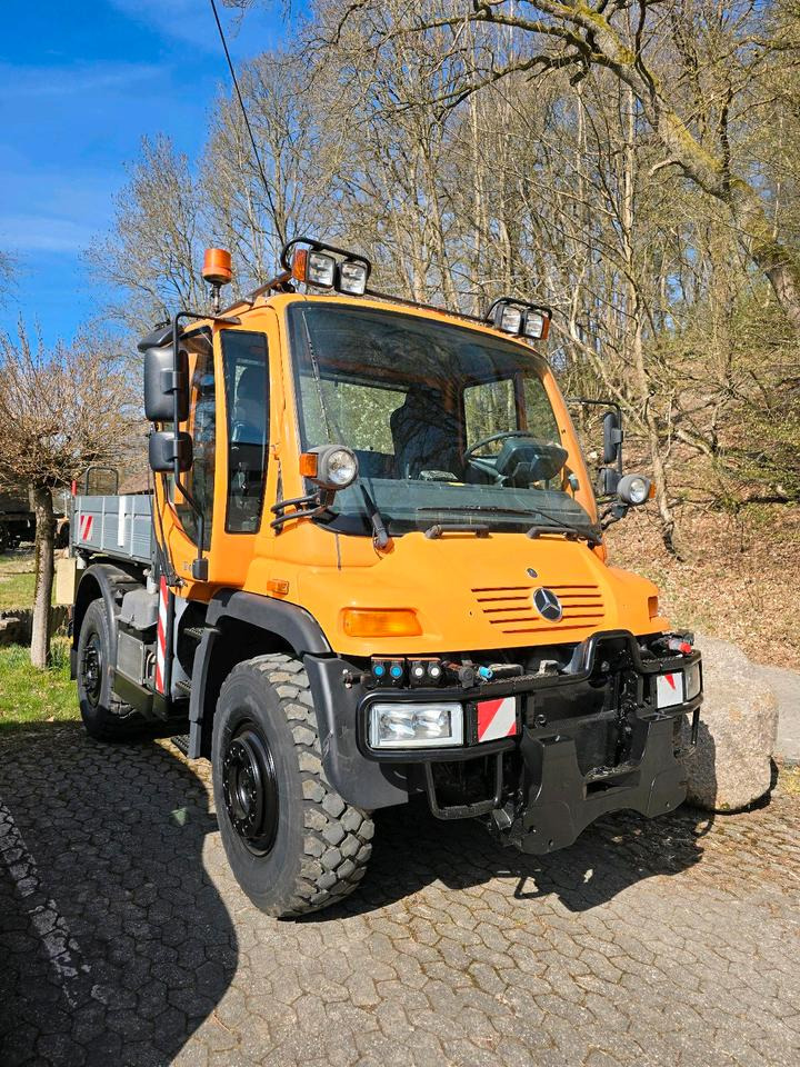 Unimog 405/10 U400 Bluetec 5 Leistungshydraulik Hydrostat U 400 500 300 Mercedes-Benz 318 218 430 423 427 - جرافة ثلج: صورة 1 Unimog 405/10 U400 Bluetec 5 Leistungshydraulik Hydrostat U 400 500 300 Mercedes-Benz 318 218 430 423 427 - جرافة ثلج: صورة 1