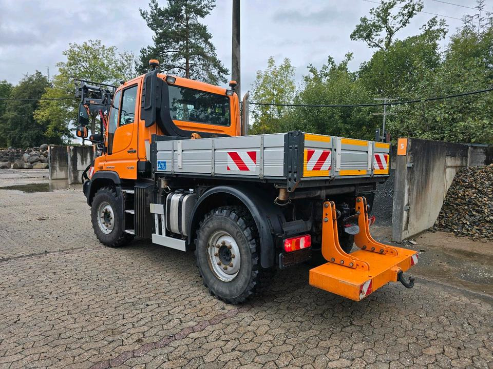 Unimog U318 NKS-F-UGE-42 Frontlader Mercedes-Benz 405/10 405/12 UGE Mercedes-Benz U 318 323 327 423 427 429 430 EasyDrive Variopilot Radlader Hauer rx 500 Frontlader - سيارة خدمات/ سيارة خاصة: صورة 4 Unimog U318 NKS-F-UGE-42 Frontlader Mercedes-Benz 405/10 405/12 UGE Mercedes-Benz U 318 323 327 423 427 429 430 EasyDrive Variopilot Radlader Hauer rx 500 Frontlader - سيارة خدمات/ سيارة خاصة: صورة 4