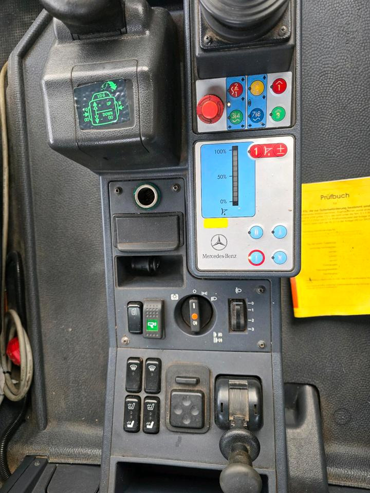 سيارة خدمات/ سيارة خاصة Unimog U400 2011 Bluetec 5 Mercedes-Benz 405 423 427 300 U 500 Mulag MKM Mähausleger Böschungsmäher Böschungsmulcher FME Dücker: صورة 15