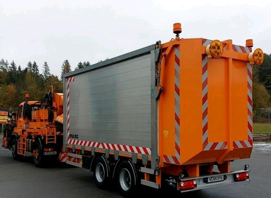 Unimog U527 mit Mulag Saugmähkombination SB 600 MFK 600 Abschiebewagen Mercedes-Benz Böschungsmäher Böschungsmulcher Hangmäher 530 U 527 535 430 405 427 Abschieber Mähanhänger Dücker - سيارة خدمات/ سيارة خاصة: صورة 5 Unimog U527 mit Mulag Saugmähkombination SB 600 MFK 600 Abschiebewagen Mercedes-Benz Böschungsmäher Böschungsmulcher Hangmäher 530 U 527 535 430 405 427 Abschieber Mähanhänger Dücker - سيارة خدمات/ سيارة خاصة: صورة 5