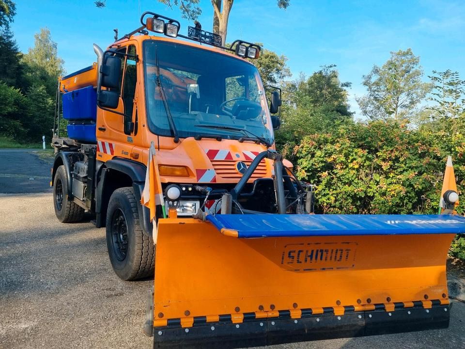 Zu Vermieten! Unimog 405 U400 Winterdienst Schmidt Schneepflug Schneeschild Salzstreuer Leasing Miete - جرافة ثلج: صورة 1 Zu Vermieten! Unimog 405 U400 Winterdienst Schmidt Schneepflug Schneeschild Salzstreuer Leasing Miete - جرافة ثلج: صورة 1