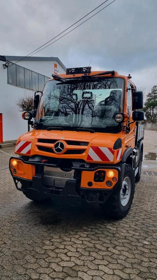 Zu vermieten Unimog 405 U318 423 429 430 Mercedes Benz 318 527 Vermietung - جرافة ثلج: صورة 2 Zu vermieten Unimog 405 U318 423 429 430 Mercedes Benz 318 527 Vermietung - جرافة ثلج: صورة 2