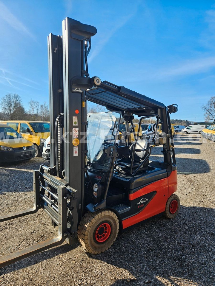 Linde E25 R Roadster , 6.880mm Hubhöhe, StVZO hydr. Zi - رافعة شوكية كهربائية: صورة 5 Linde E25 R Roadster , 6.880mm Hubhöhe, StVZO hydr. Zi - رافعة شوكية كهربائية: صورة 5