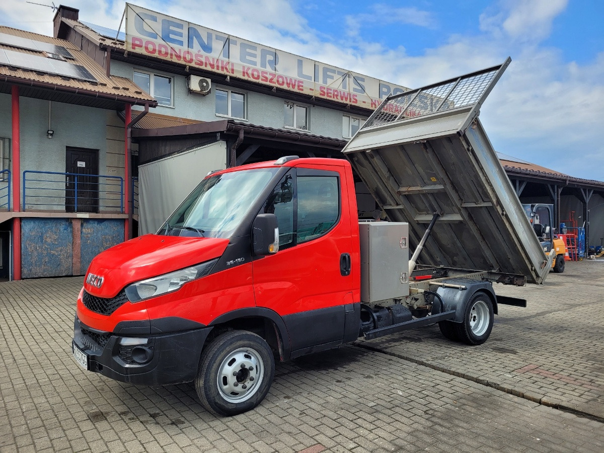 Iveco Iveco Daily 35C13 wywrotka - قلاب صغير: صورة 1 Iveco Iveco Daily 35C13 wywrotka - قلاب صغير: صورة 1