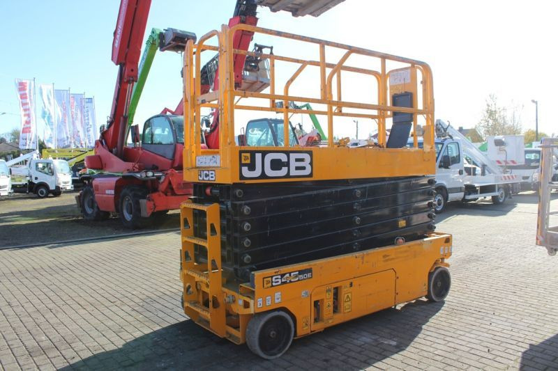 JCB podnośnik nożycowy elektryczny 16 m JCB S4550E - مرفاع مقصي: صورة 4 JCB podnośnik nożycowy elektryczny 16 m JCB S4550E - مرفاع مقصي: صورة 4