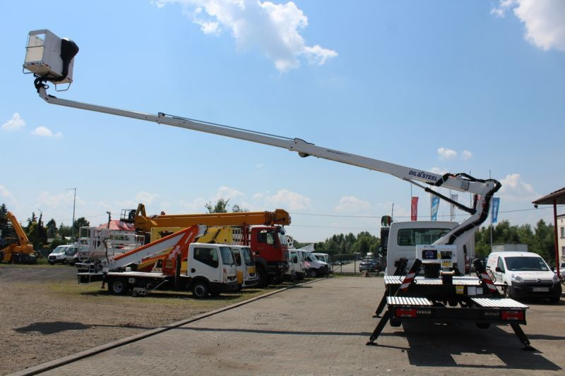 منصة محمولة مثبتة على الشاحنة للبيع Oil&Steel Scorpion 1812 podnośnik koszowy 18 m zamontowany na Iveco Daily: صورة 7 منصة محمولة مثبتة على الشاحنة للبيع Oil&Steel Scorpion 1812 podnośnik koszowy 18 m zamontowany na Iveco Daily: صورة 7