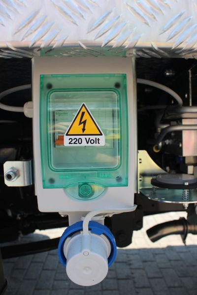 منصة محمولة مثبتة على الشاحنة للبيع Oil&Steel Scorpion 1812 podnośnik koszowy 18 m zamontowany na Iveco Daily: صورة 14 منصة محمولة مثبتة على الشاحنة للبيع Oil&Steel Scorpion 1812 podnośnik koszowy 18 m zamontowany na Iveco Daily: صورة 14