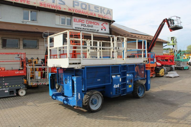 Podnośnik nożycowy 4x4 spalinowy 15 m Genie GS4390 - مرفاع مقصي: صورة 1 Podnośnik nożycowy 4x4 spalinowy 15 m Genie GS4390 - مرفاع مقصي: صورة 1