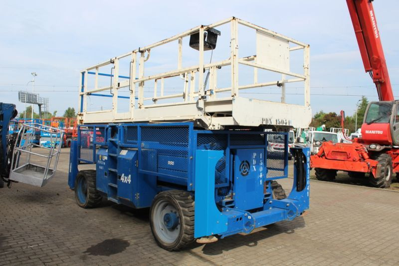Podnośnik nożycowy 4x4 spalinowy 15 m Genie GS4390 - مرفاع مقصي: صورة 3 Podnośnik nożycowy 4x4 spalinowy 15 m Genie GS4390 - مرفاع مقصي: صورة 3