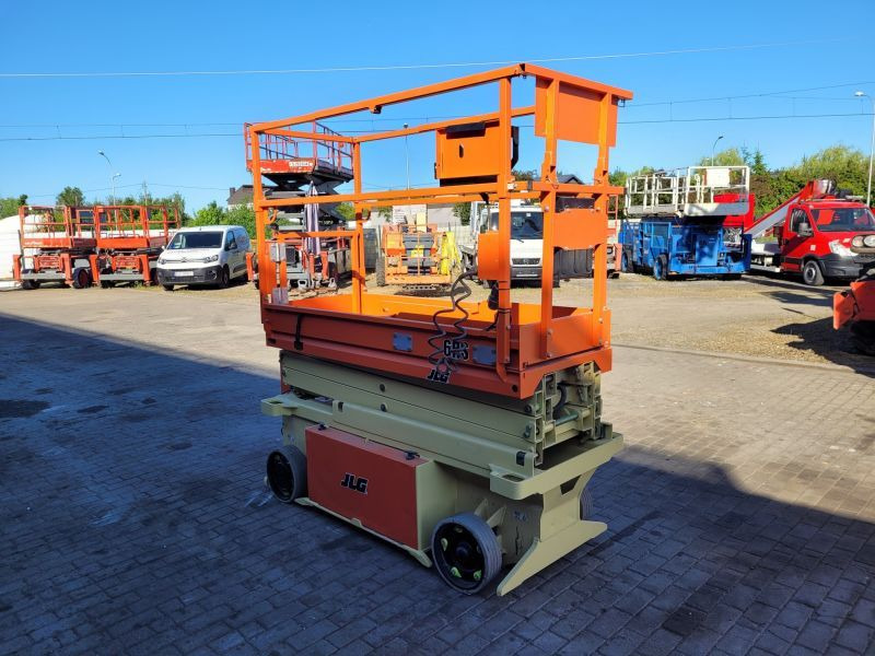 Podnośnik nożycowy elektryczny 8 m JLG 6RS - مرفاع مقصي: صورة 2 Podnośnik nożycowy elektryczny 8 m JLG 6RS - مرفاع مقصي: صورة 2