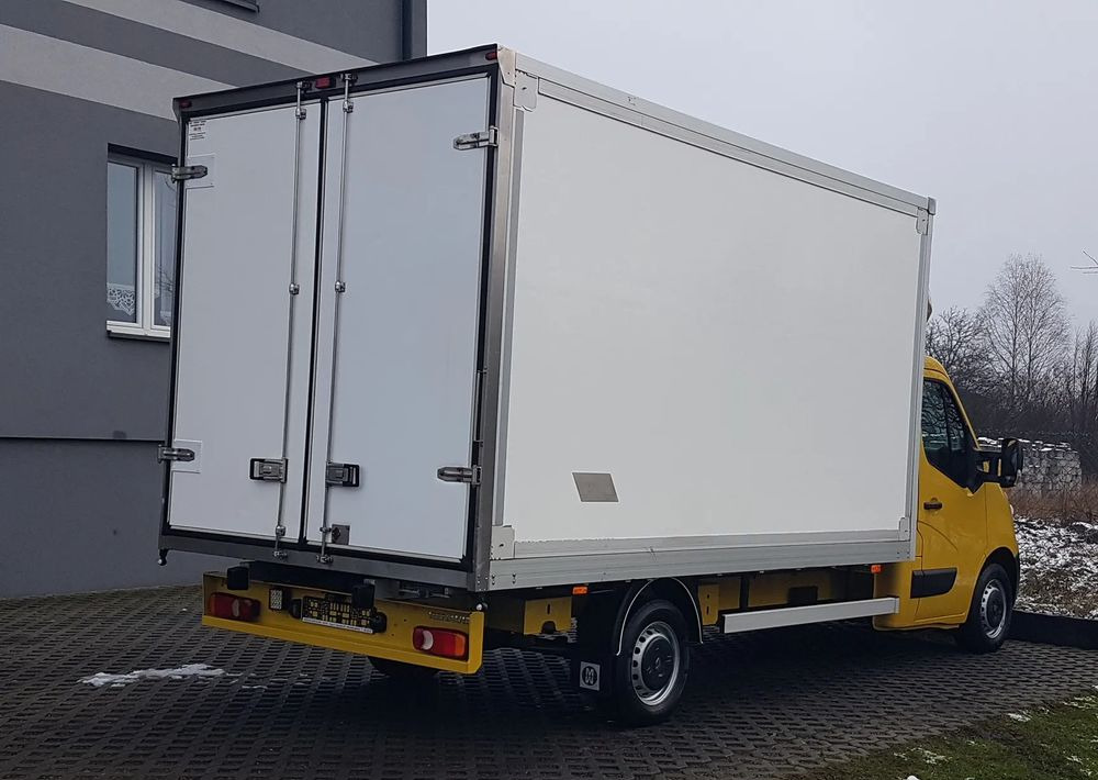 Renault MASTER KONTENER 8EP 4,21x2,23x2,22 KLIMA KRAJOWY MANUAL 6-BIEGÓW - شاحنة بصندوق مغلق: صورة 4 Renault MASTER KONTENER 8EP 4,21x2,23x2,22 KLIMA KRAJOWY MANUAL 6-BIEGÓW - شاحنة بصندوق مغلق: صورة 4