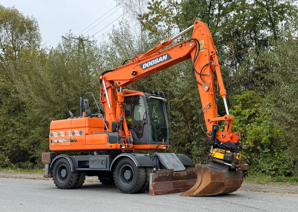 Doosan * DOOSAN DX160W *ROTOTILT* GPS 2D Leica * Sprowadzona * Stan Perfekcyjny * Koparka Kołowa * - حفار ذو عجلات: صورة 2 Doosan * DOOSAN DX160W *ROTOTILT* GPS 2D Leica * Sprowadzona * Stan Perfekcyjny * Koparka Kołowa * - حفار ذو عجلات: صورة 2