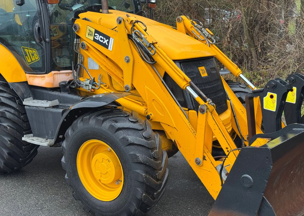 JCB * 3CX * JCB CONTRACTOR * Koparko Ładowarka Bardzo Dobry Stan - لودر ذو محراث خلفي/ باكهو: صورة 4 JCB * 3CX * JCB CONTRACTOR * Koparko Ładowarka Bardzo Dobry Stan - لودر ذو محراث خلفي/ باكهو: صورة 4