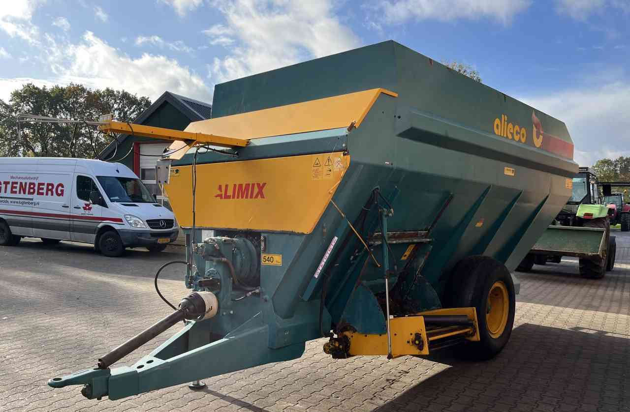 Alieco Alimix horizontale voermengwagen - عربة خلط الأعلاف: صورة 3 Alieco Alimix horizontale voermengwagen - عربة خلط الأعلاف: صورة 3