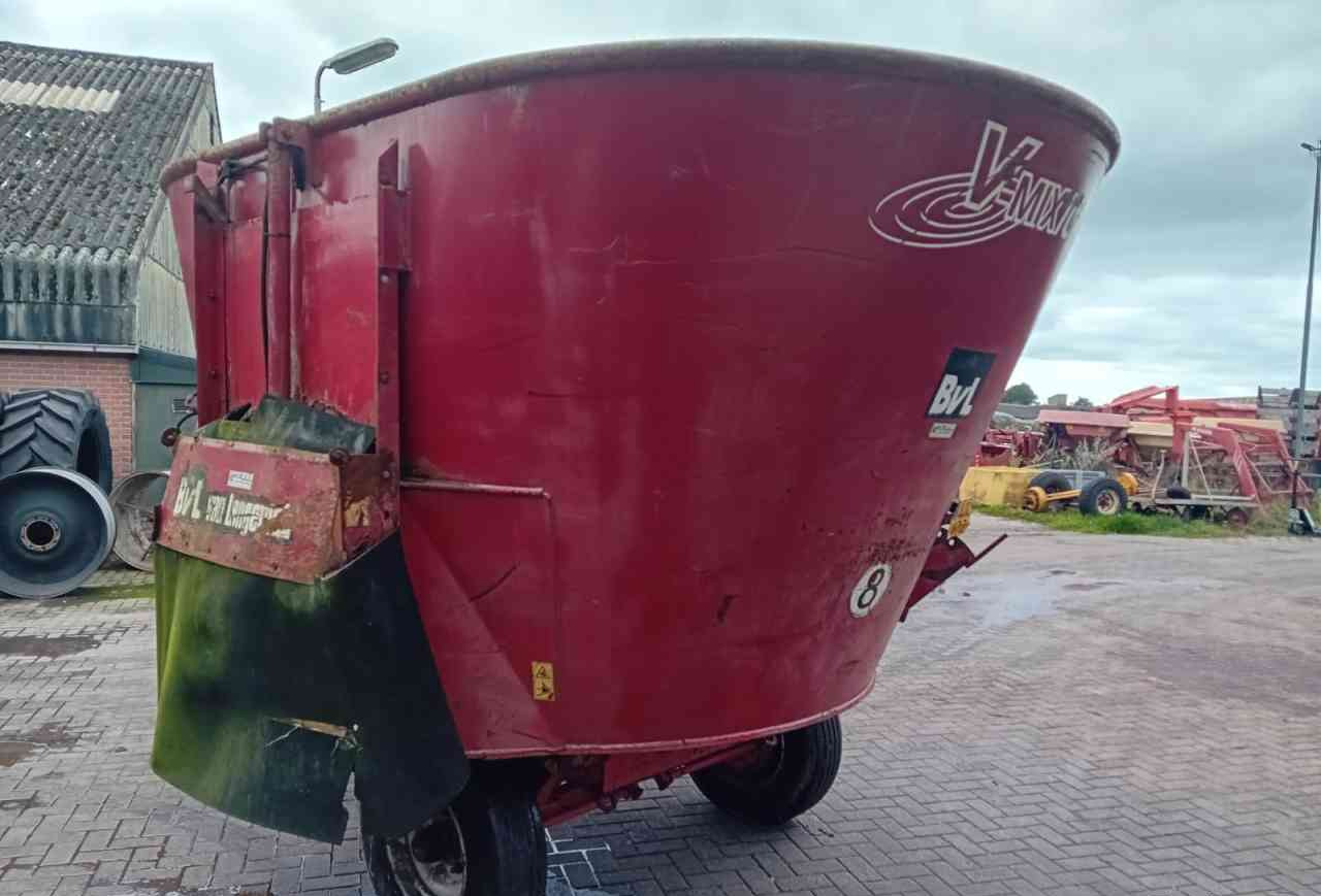 BVL V-Mix 10 voermengwagen - عربة خلط الأعلاف: صورة 4 BVL V-Mix 10 voermengwagen - عربة خلط الأعلاف: صورة 4