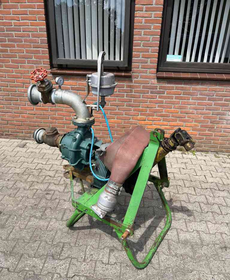 Caprari MEC-DMR65-2/2A Waterpomp aftakas aangedreven beregening - نظام الري: صورة 2 Caprari MEC-DMR65-2/2A Waterpomp aftakas aangedreven beregening - نظام الري: صورة 2