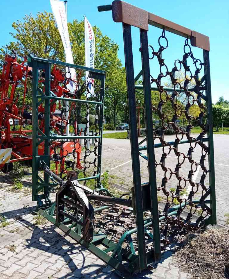 Hofstede 8,00 m. weidesleep *Verkocht/sold* - مسفلة ذات جنزير: صورة 1 Hofstede 8,00 m. weidesleep *Verkocht/sold* - مسفلة ذات جنزير: صورة 1