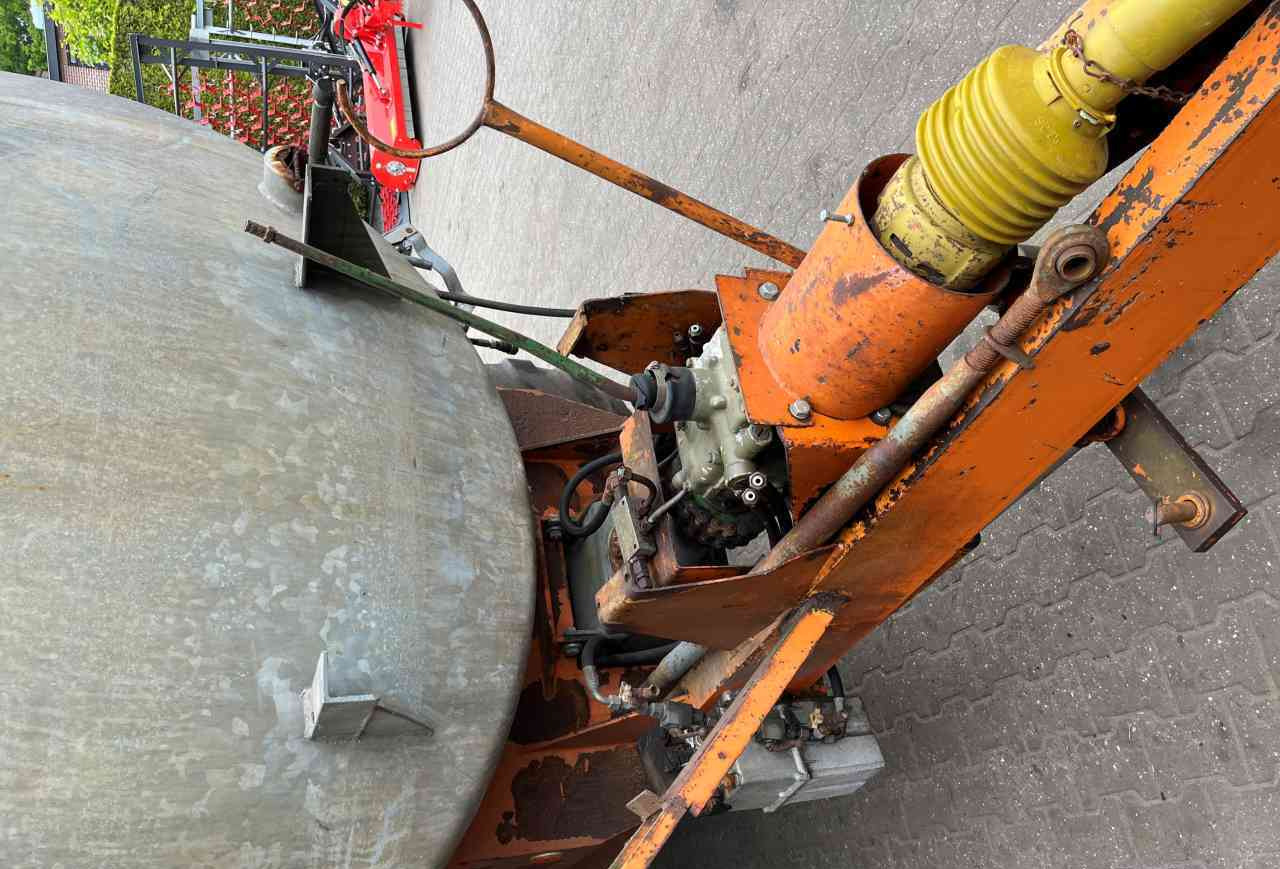 Jako 10000 liter tank mestverwerking - صهريج السماد السائل: صورة 5 Jako 10000 liter tank mestverwerking - صهريج السماد السائل: صورة 5