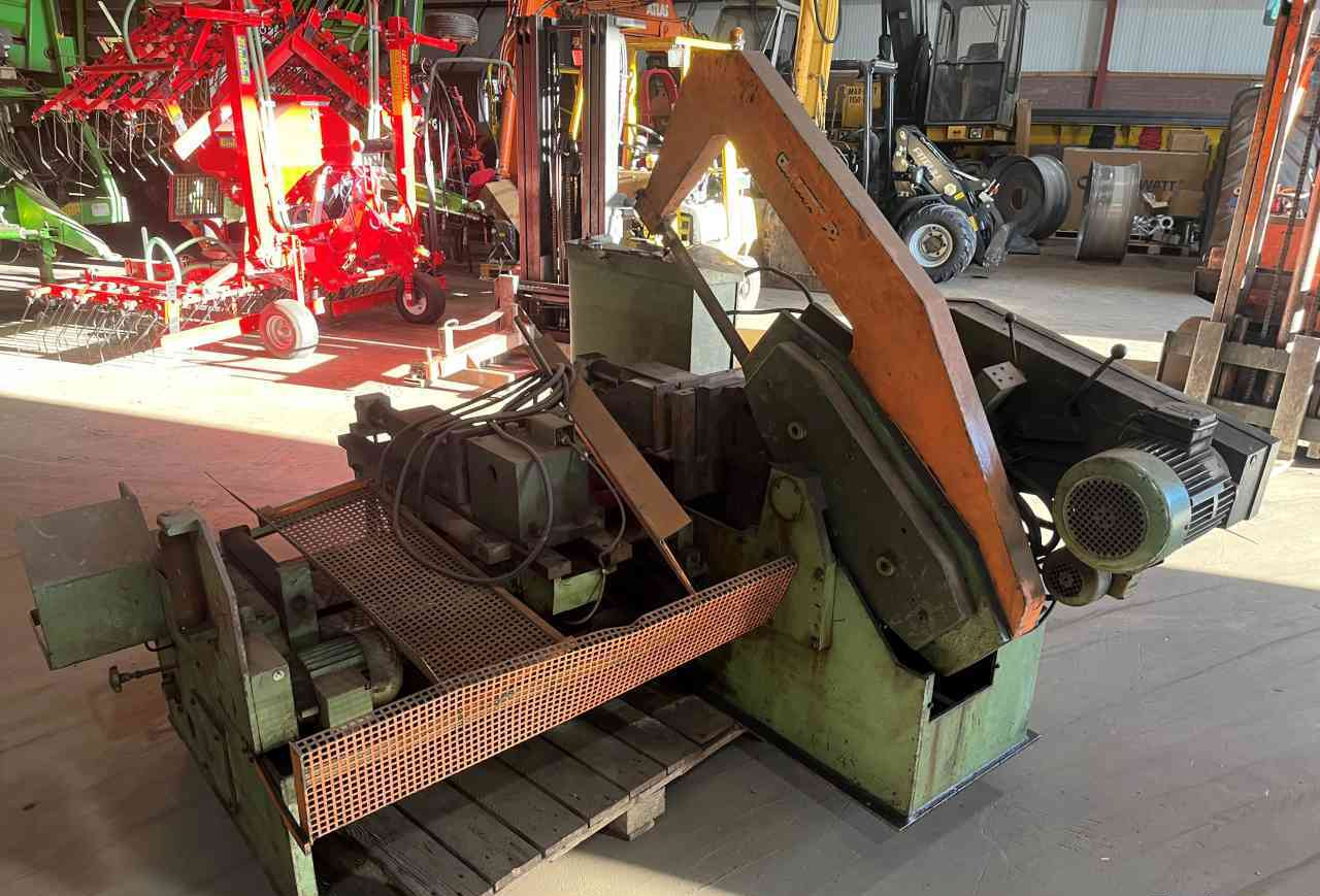 Kasto beugelzaagmachine diversen - أداة الماكينة: صورة 2 Kasto beugelzaagmachine diversen - أداة الماكينة: صورة 2