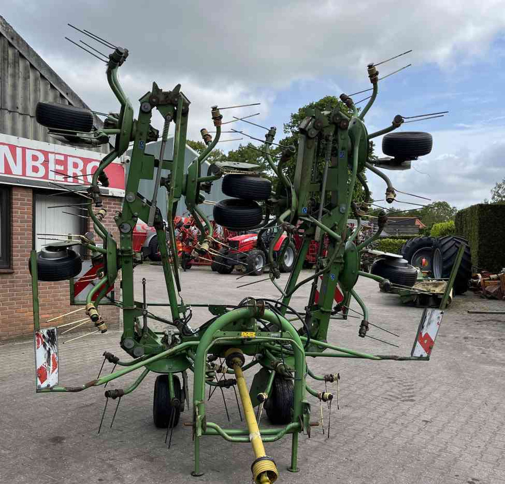 Krone KW 8.80/8 Schudder Tedder Kreiselheuer weidebouwmachines - نشارة الدريس/ شوكة جرف: صورة 2 Krone KW 8.80/8 Schudder Tedder Kreiselheuer weidebouwmachines - نشارة الدريس/ شوكة جرف: صورة 2