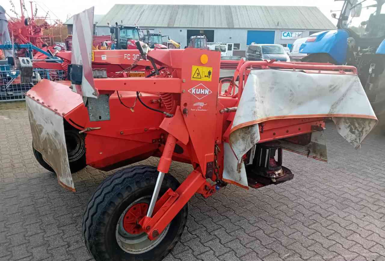 Kuhn FC302G getrokken schijvenmaaier *Verkocht/sold* - جزازة العشب: صورة 3 Kuhn FC302G getrokken schijvenmaaier *Verkocht/sold* - جزازة العشب: صورة 3