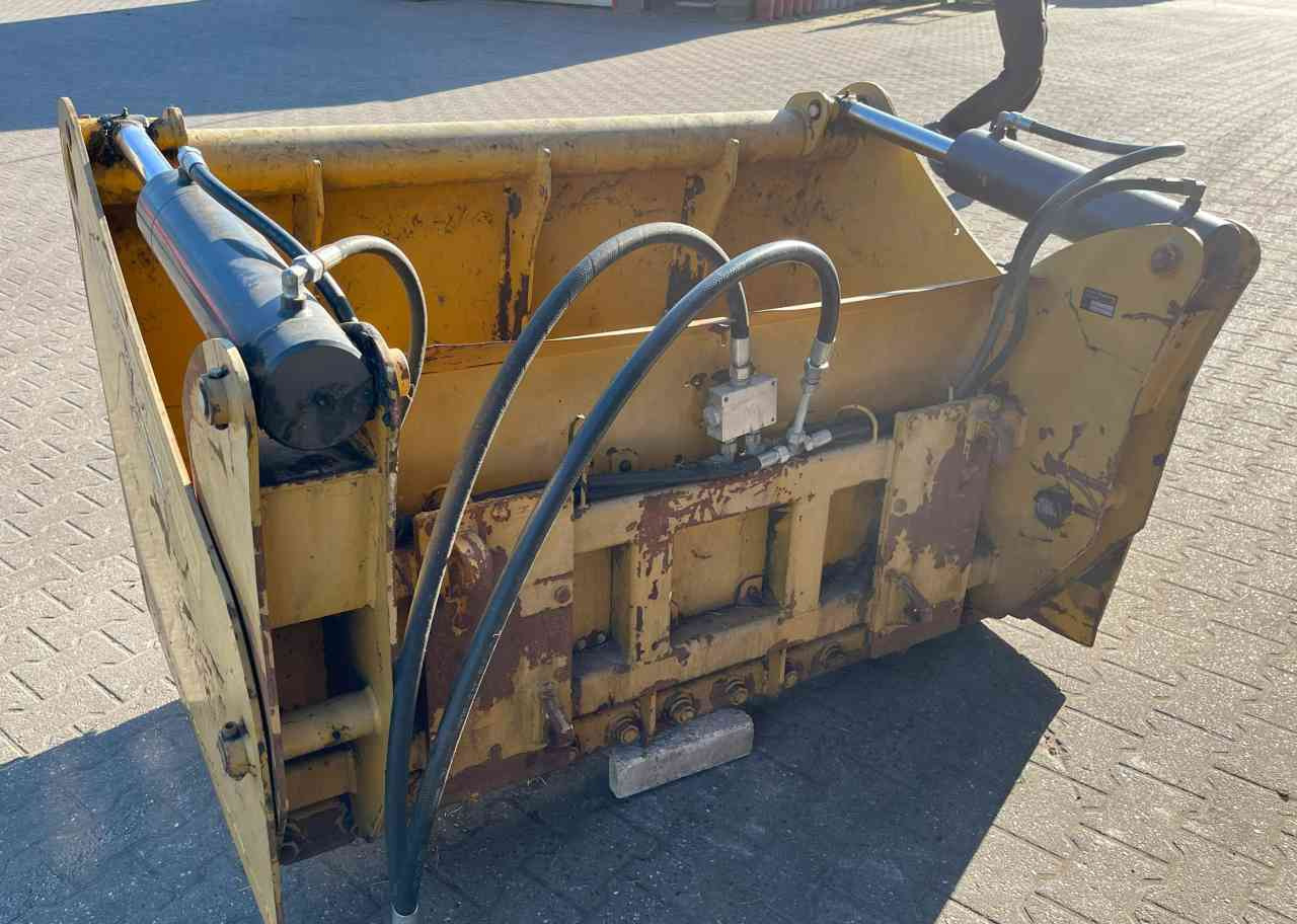 Mammut Kuilhapper Euro aansluiting voermachines - معدات تخزين حبوب: صورة 4 Mammut Kuilhapper Euro aansluiting voermachines - معدات تخزين حبوب: صورة 4