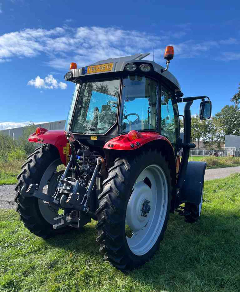 Massey Ferguson 5609 Dyna-4 Essential - جرار: صورة 4 Massey Ferguson 5609 Dyna-4 Essential - جرار: صورة 4