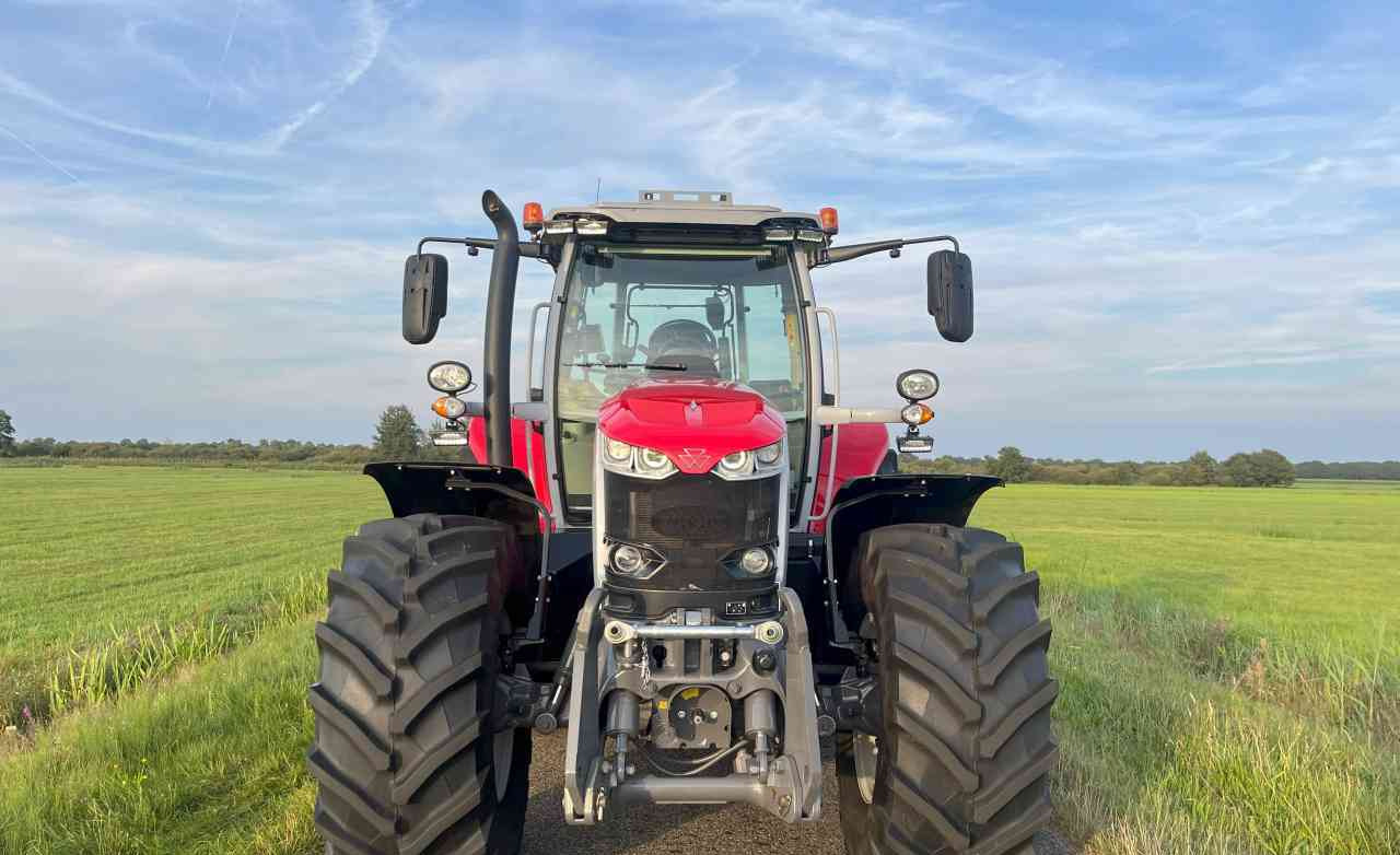 Massey Ferguson 7S.190 Dyna-VT Exclusive tractoren - جرار: صورة 3 Massey Ferguson 7S.190 Dyna-VT Exclusive tractoren - جرار: صورة 3