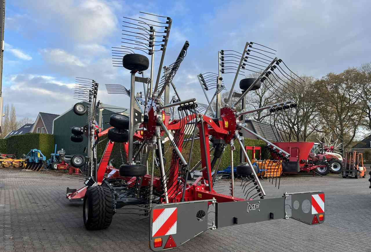 Massey Ferguson RK 1254 TRC Gen 2 zwadhark weidebouwmachines - نشارة الدريس/ شوكة جرف: صورة 5 Massey Ferguson RK 1254 TRC Gen 2 zwadhark weidebouwmachines - نشارة الدريس/ شوكة جرف: صورة 5