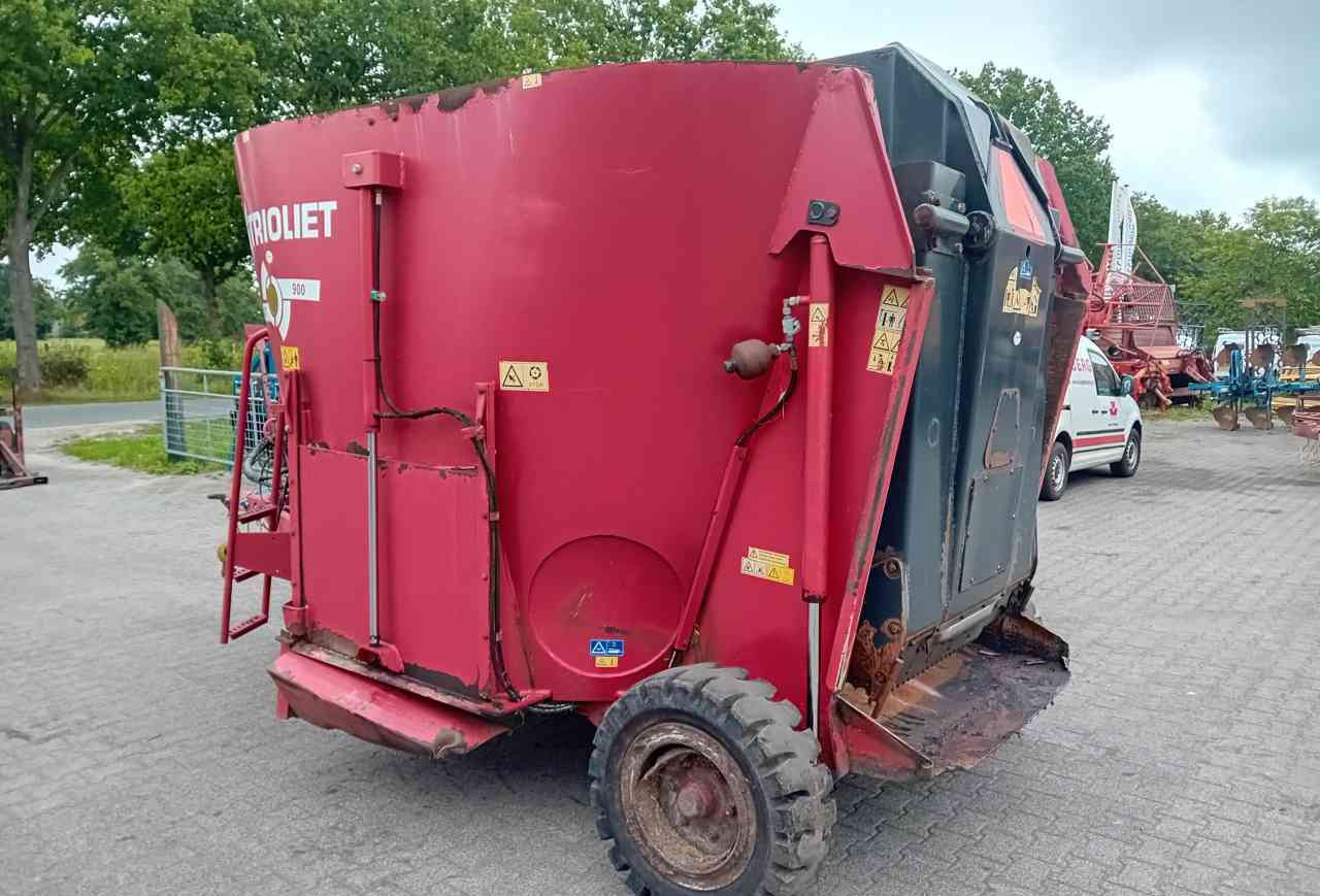 Trioliet Gigant 900 voermengwagen - عربة خلط الأعلاف: صورة 2 Trioliet Gigant 900 voermengwagen - عربة خلط الأعلاف: صورة 2