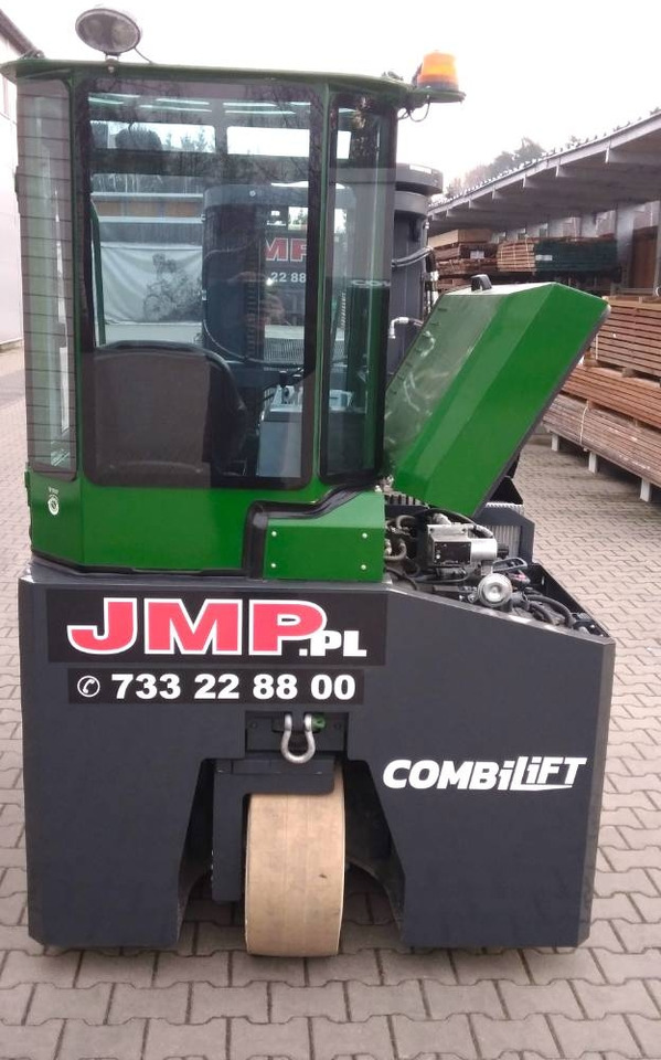 Combilift CBE 2500 - رافعة شوكية للوصول للأماكن الضيقة ب4 اتجاهات: صورة 5 Combilift CBE 2500 - رافعة شوكية للوصول للأماكن الضيقة ب4 اتجاهات: صورة 5