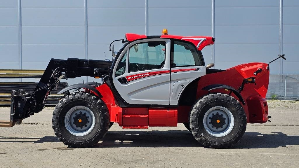 Manitou MLT 961 145 V + L JD ST4 S1 ELITE - آلة رفع ونقل تلسكوبية: صورة 5 Manitou MLT 961 145 V + L JD ST4 S1 ELITE - آلة رفع ونقل تلسكوبية: صورة 5