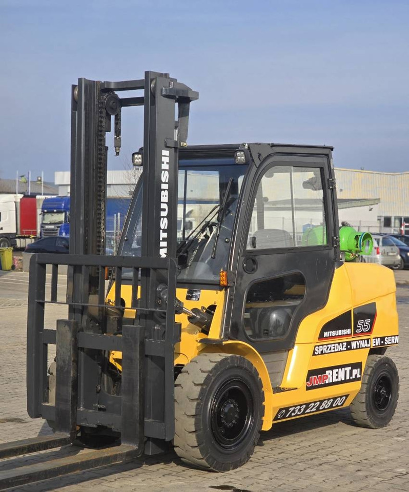 رافعة شوكية تعمل بالغاز Mitsubishi FG 55 NT: صورة 12 رافعة شوكية تعمل بالغاز Mitsubishi FG 55 NT: صورة 12