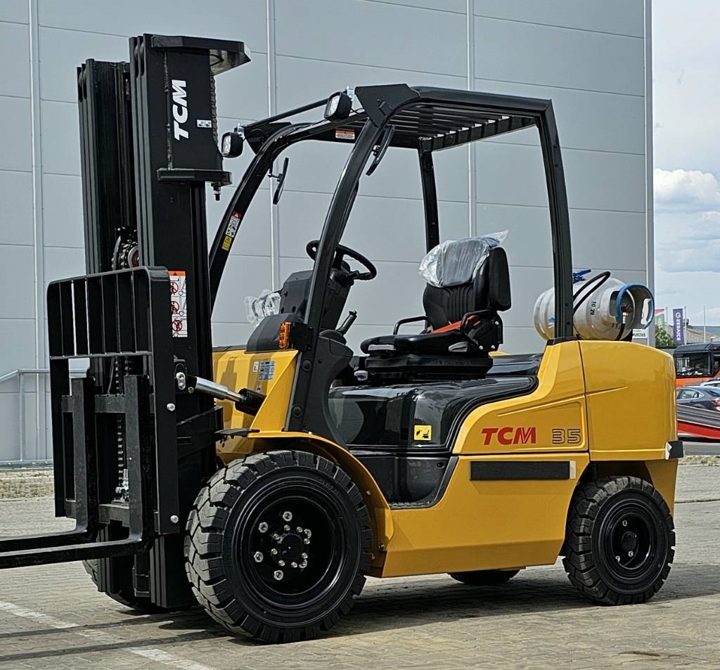 TCM FGE35-E2 BRAND NEW TR4300mm - رافعة شوكية تعمل بالغاز: صورة 5 TCM FGE35-E2 BRAND NEW TR4300mm - رافعة شوكية تعمل بالغاز: صورة 5