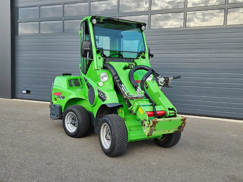 Avant 528 mini-shovel met DLX Cabine - اللودر المجنزر صغير: صورة 2 Avant 528 mini-shovel met DLX Cabine - اللودر المجنزر صغير: صورة 2