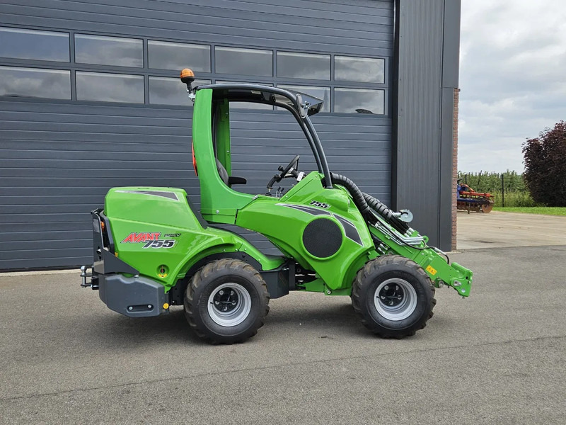Avant 755i Rental mini-shovel - اللودر المجنزر صغير: صورة 3 Avant 755i Rental mini-shovel - اللودر المجنزر صغير: صورة 3