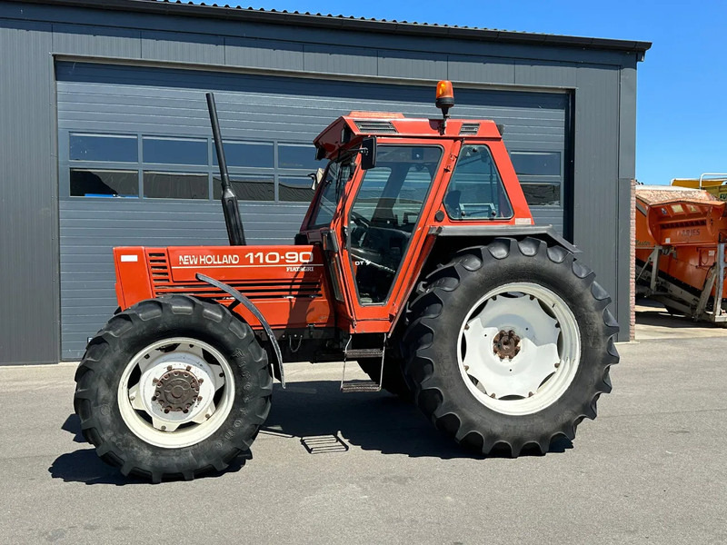 Fiat New Holland 110-90DT 110-90DT - رأس تريلا: صورة 5 Fiat New Holland 110-90DT 110-90DT - رأس تريلا: صورة 5