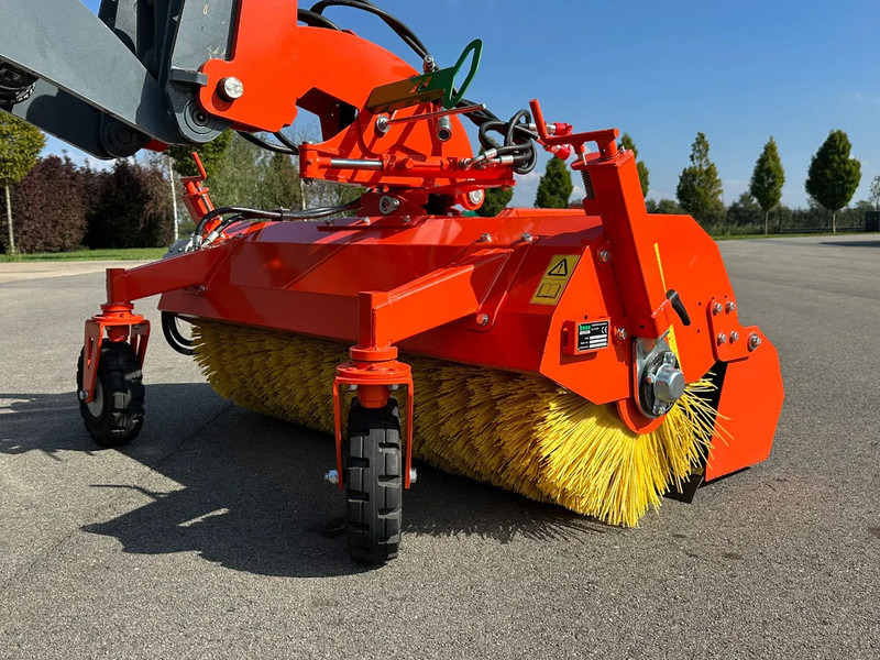 Holaras H-150 Veegmachine - كناسة المناطق الصناعية: صورة 4 Holaras H-150 Veegmachine - كناسة المناطق الصناعية: صورة 4