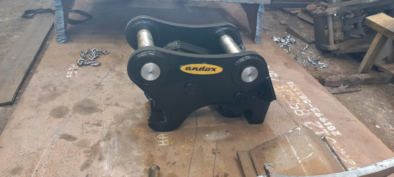 Doosan - قارنة التوصيل السريعة - آلة التعامل مع النفايات: صورة 1 Doosan - قارنة التوصيل السريعة - آلة التعامل مع النفايات: صورة 1