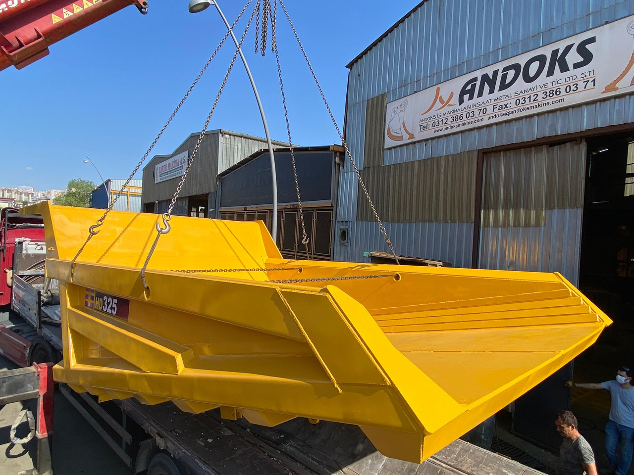 Dump truck - شاحنة قلاب التعدين: صورة 1 Dump truck - شاحنة قلاب التعدين: صورة 1