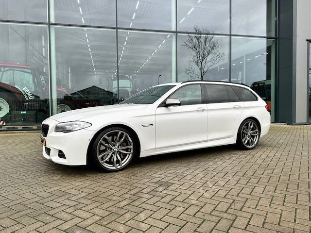 BMW m550xd super compleet! - سيارة: صورة 1 BMW m550xd super compleet! - سيارة: صورة 1