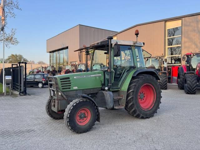 Fendt 307c 2wd - جرار: صورة 2 Fendt 307c 2wd - جرار: صورة 2
