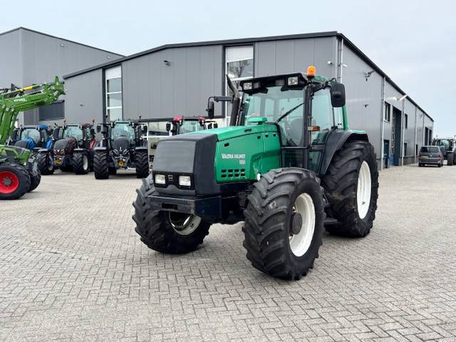 Valtra 8350 Hitech - جرار: صورة 4 Valtra 8350 Hitech - جرار: صورة 4