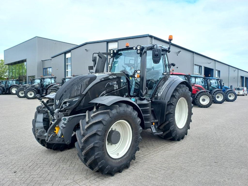 Valtra T174 Direct Smart Touch, 2021, 450 hours! - جرار: صورة 1 Valtra T174 Direct Smart Touch, 2021, 450 hours! - جرار: صورة 1