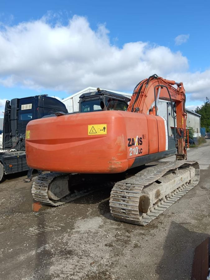 Hitachi ZX210LC-3 - حفار زاحف: صورة 5 Hitachi ZX210LC-3 - حفار زاحف: صورة 5