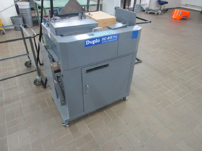 FINISHER FÜR DIGITALEN FARBDRUCK DUPLO DC-615 PRO (nur schneiden) - آلات الطباعة: صورة 2 FINISHER FÜR DIGITALEN FARBDRUCK DUPLO DC-615 PRO (nur schneiden) - آلات الطباعة: صورة 2