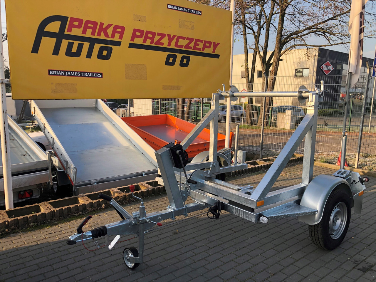 PRZYCZEPA KABLOWA POD BĘBEN KABLOWY ŚWIATŁOWÓD / CABLE TRAILER FOR FIBER OPTIC CABLE DRUM - مقطورة بكرة الكابل: صورة 2 PRZYCZEPA KABLOWA POD BĘBEN KABLOWY ŚWIATŁOWÓD / CABLE TRAILER FOR FIBER OPTIC CABLE DRUM - مقطورة بكرة الكابل: صورة 2